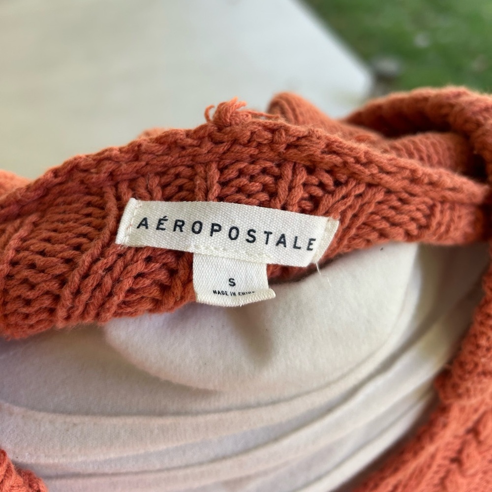 ❤️NWOT-Aeropostale Terracotta V-Neck Sweater - Picture 5 of 6